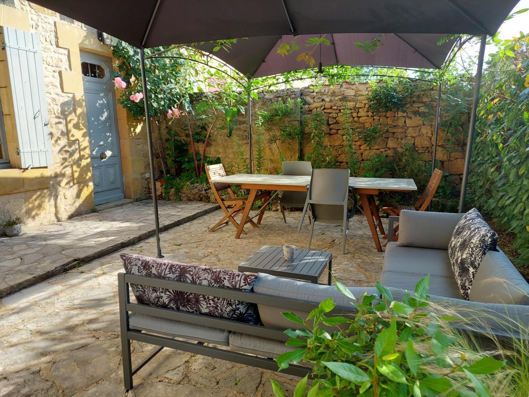 Rue Du Chateau Lalinde Ngoại thất bức ảnh
